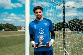 Barnsley Huddersfield, Bolton and AFC Wimbledon in race to sign 2023 Flying Eagles invitee